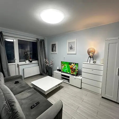 Tallinn's Prime Spot: Pae 49 - Near Airport, Concerts & Shops Tallinn
