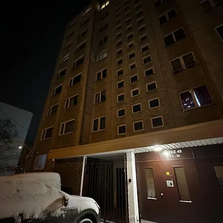 Apartment Tallinn's Prime Spot: Pae 49 - Near Airport, Concerts & Shops *