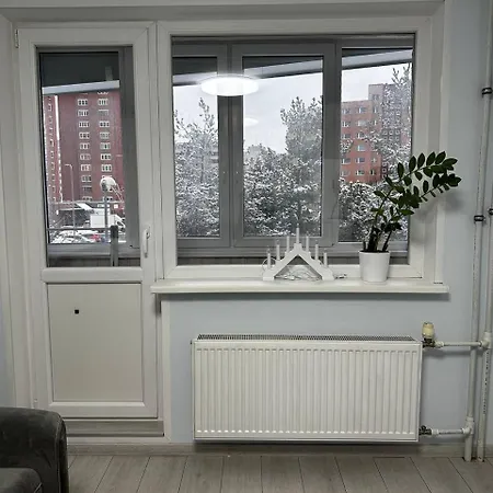 Apartment Tallinn's Prime Spot: Pae 49 - Near Airport, Concerts & Shops Tallinn