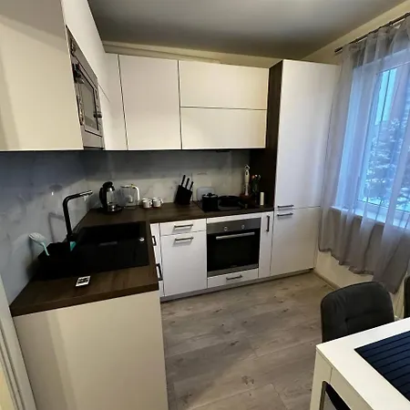 Apartment Tallinn's Prime Spot: Pae 49 - Near Airport, Concerts & Shops