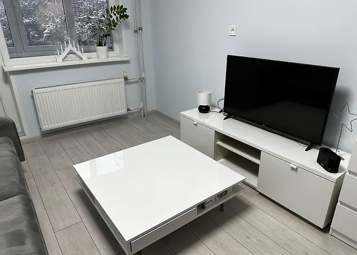 Tallinn's Prime Spot: Pae 49 - Near Airport, Concerts & Shops 公寓 塔林