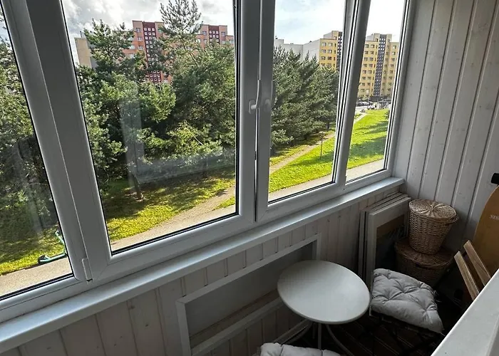 Apartamento Tallinn's Prime Spot: Pae 49 - Near Airport, Concerts & Shops Tallin