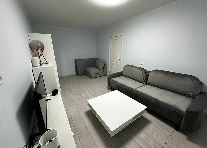 Tallinn's Prime Spot: Pae 49 - Near Airport, Concerts & Shops Apartman