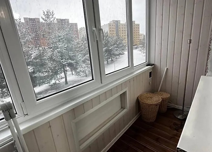 Tallinn's Prime Spot: Pae 49 - Near Airport, Concerts & Shops דירה *