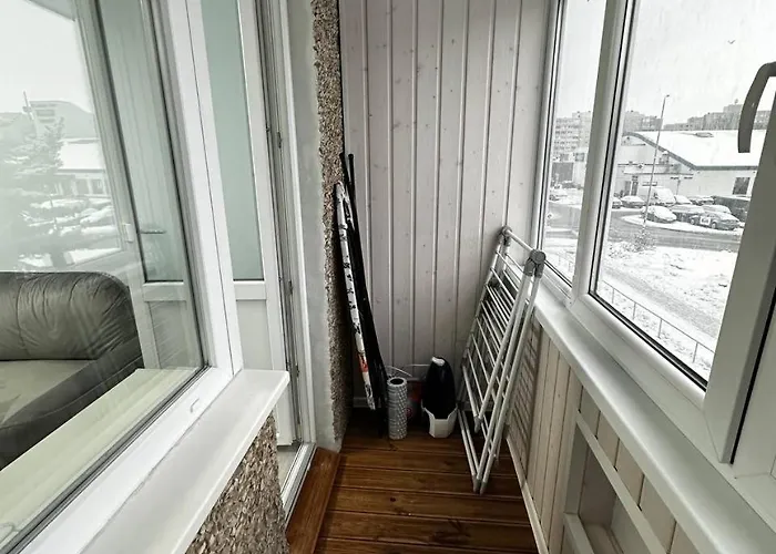 Tallinn's Prime Spot: Pae 49 - Near Airport, Concerts & Shops דירה *